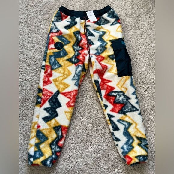 Jordan Essentials Mountainside Fleece Pants - Picture 8 of 12